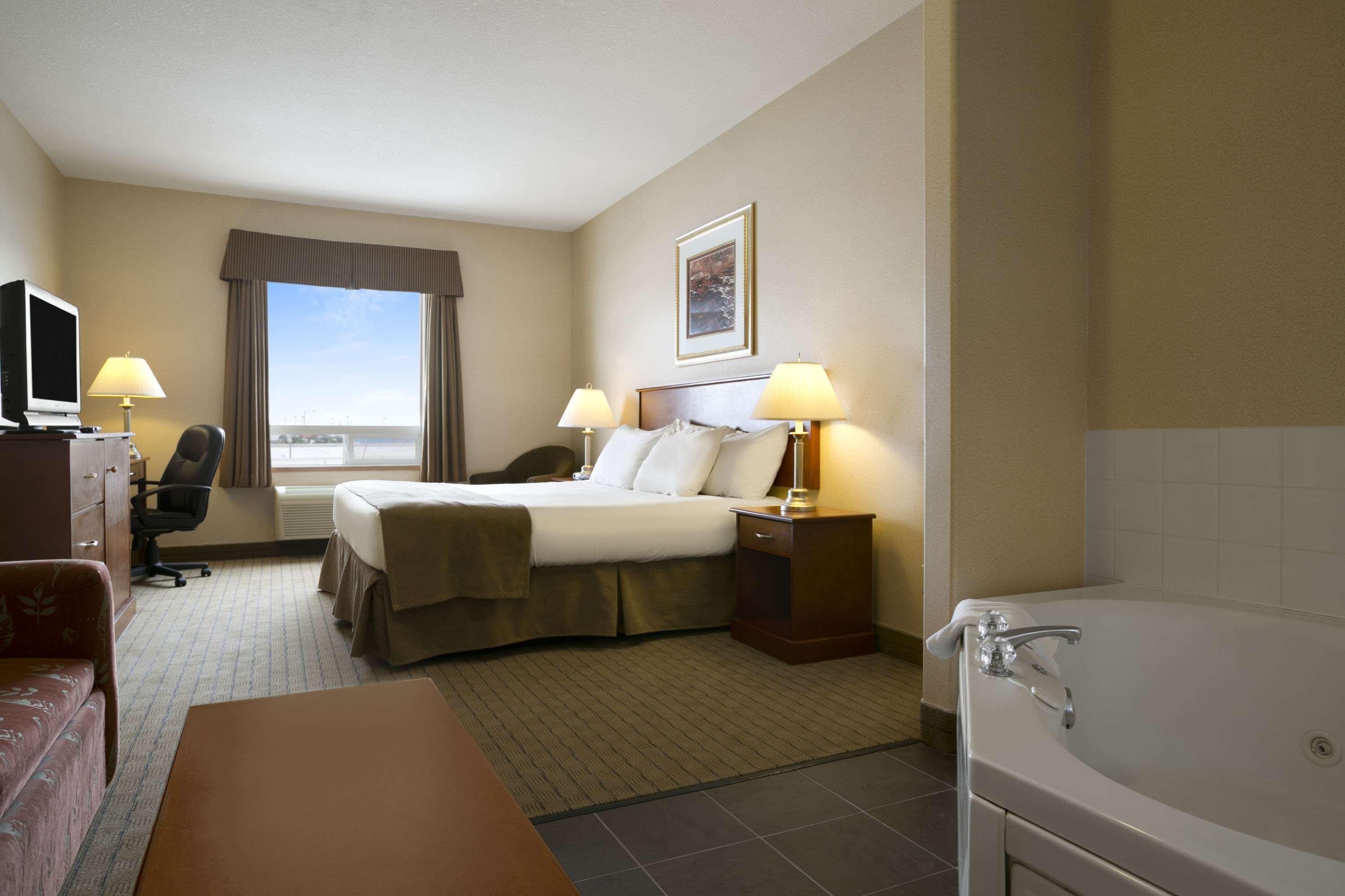 Days Inn By Wyndham Moose Jaw Exteriér fotografie