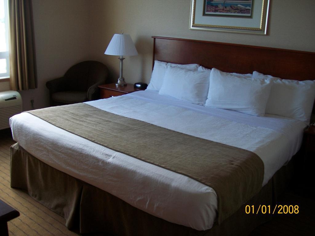 Days Inn By Wyndham Moose Jaw Exteriér fotografie