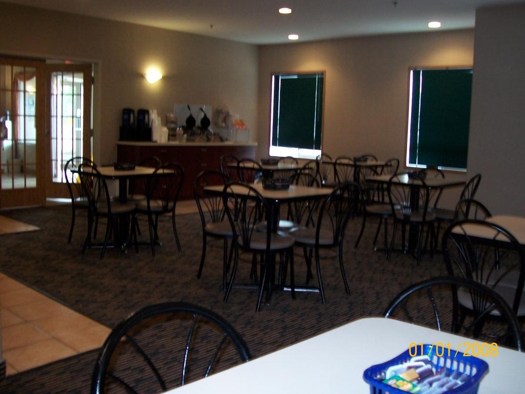 Days Inn By Wyndham Moose Jaw Exteriér fotografie
